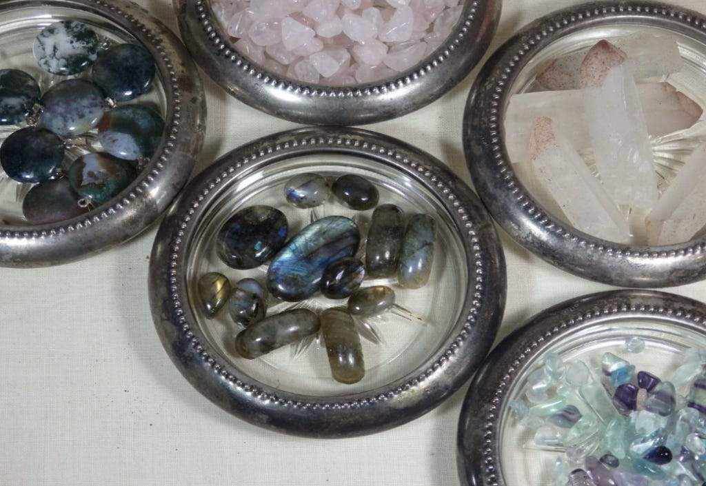 20+ Ideas for Using Labradorite Beads in Your Jewelry - Beadsofcambay.com