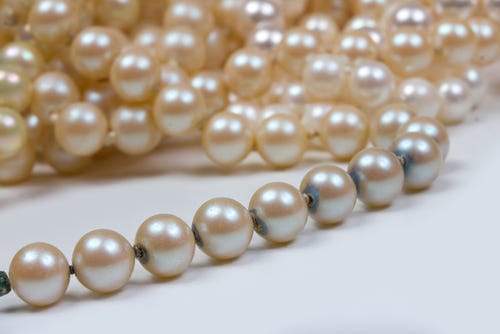 4 Creative Ways to Add Gold Freshwater Pearls to Your Jewelry - Beadsofcambay.com