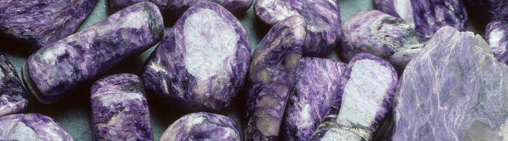 Charoite Stone: Meaning, Healing Properties, Benefits, Uses & More - Beadsofcambay.com